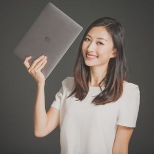 Tracy Bai Construction Woman